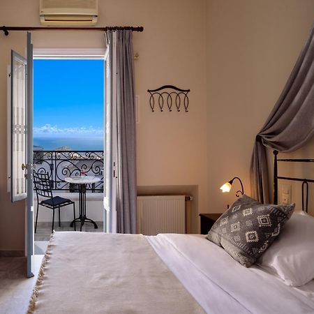 Ikio Concept Santorini Hotel Pýrgos Екстериор снимка