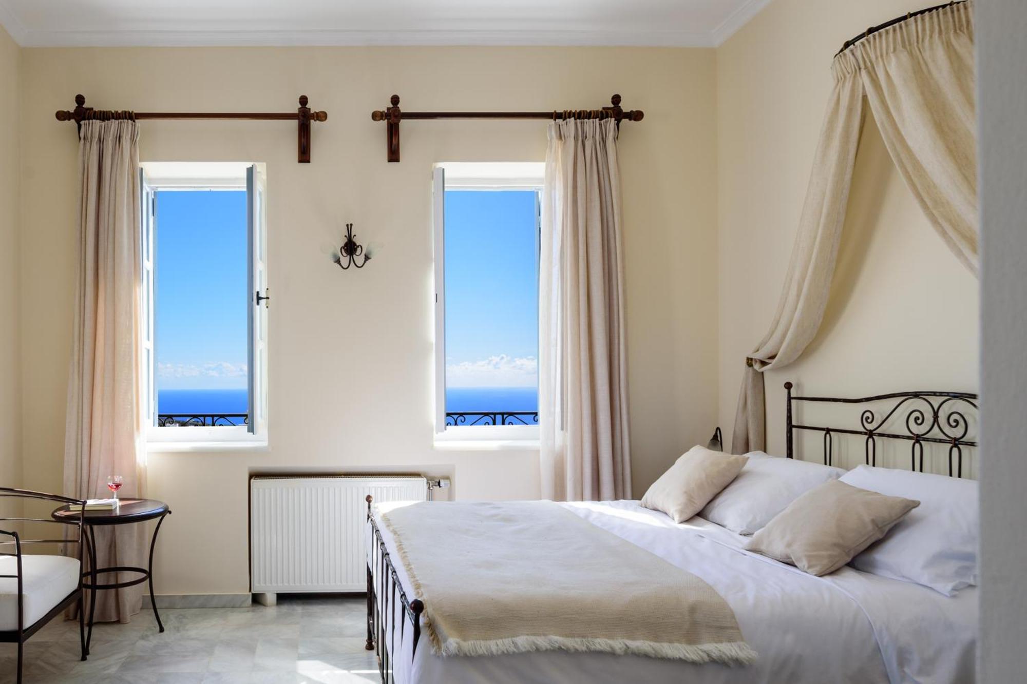 Ikio Concept Santorini Hotel Pýrgos Екстериор снимка