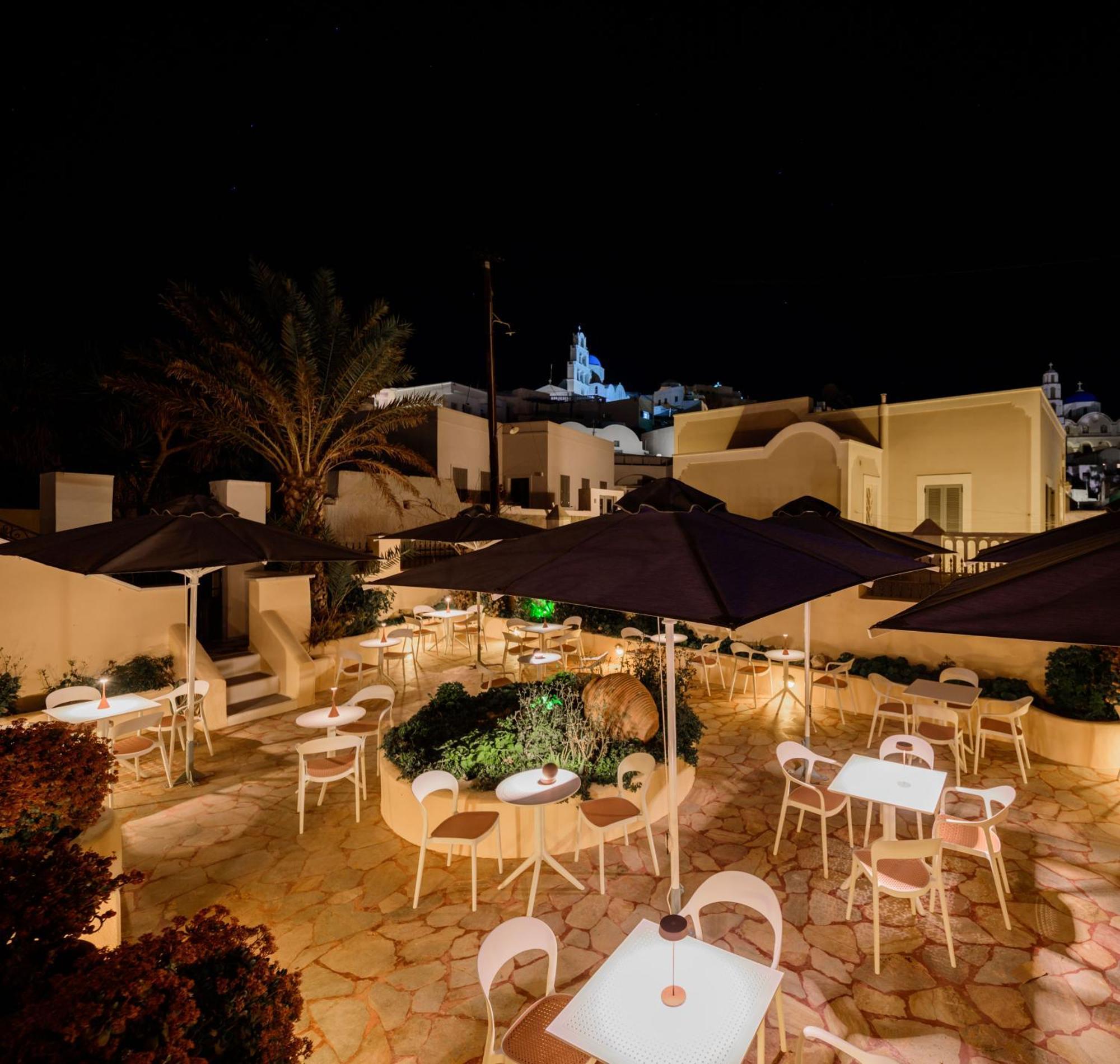 Ikio Concept Santorini Hotel Pýrgos Екстериор снимка